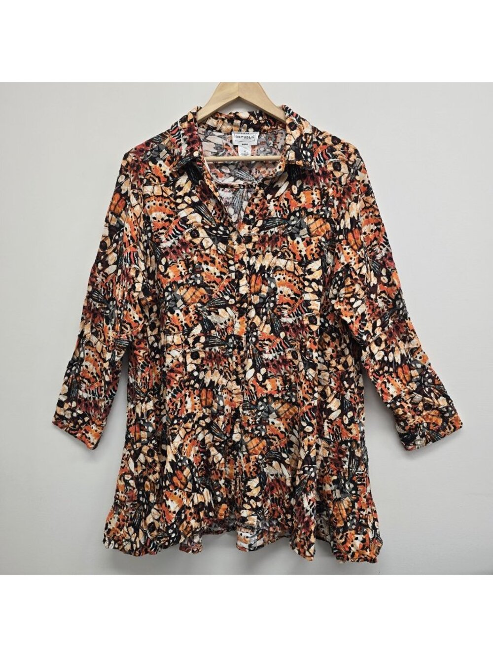 For The Republic Button Up Tunic Blouse Size 1X Butterly Fairy Grunge Whimsigoth